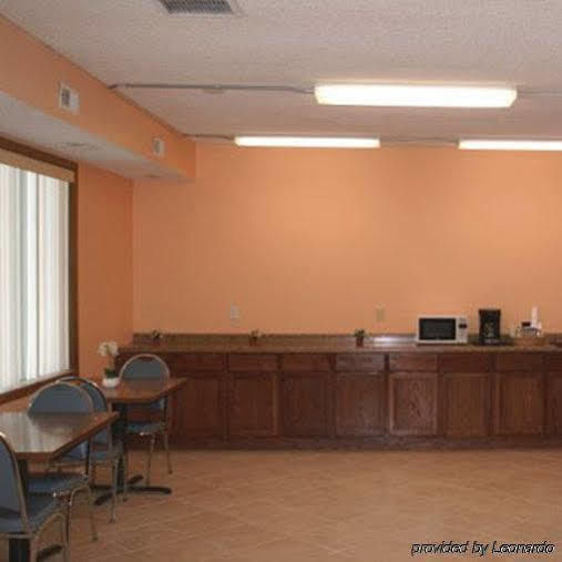 Travelers Lodge Beatrice מראה חיצוני תמונה